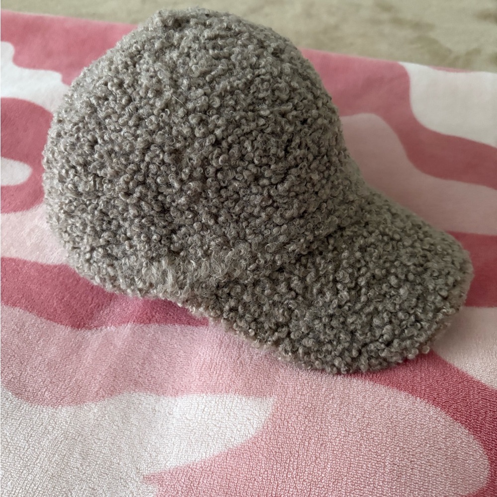 Cozy Brown Cap - H&M